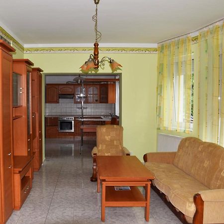 Pilikan Apartments לנטי מראה חיצוני תמונה