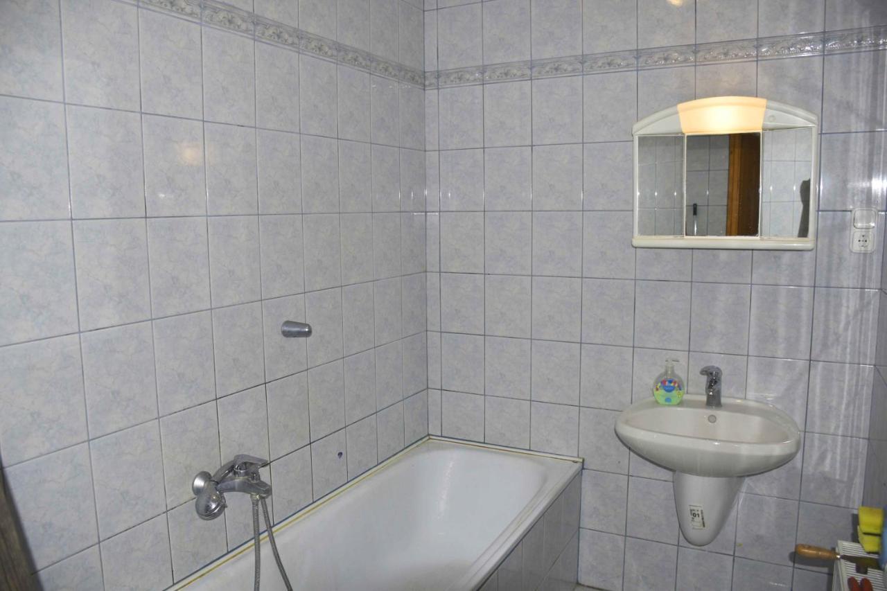 Pilikan Apartments לנטי מראה חיצוני תמונה